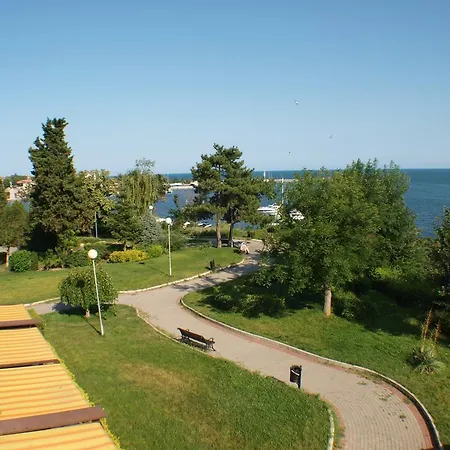 View Апартамент *